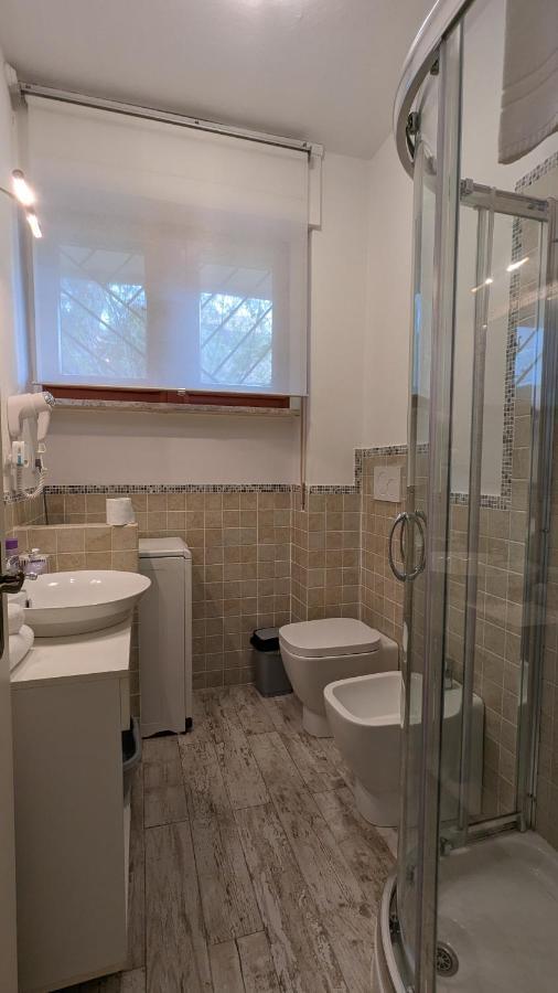 Splash House Tirrenia Bagian luar foto